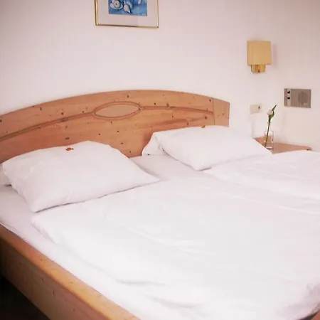 Heidehotel Hildfeld Готель